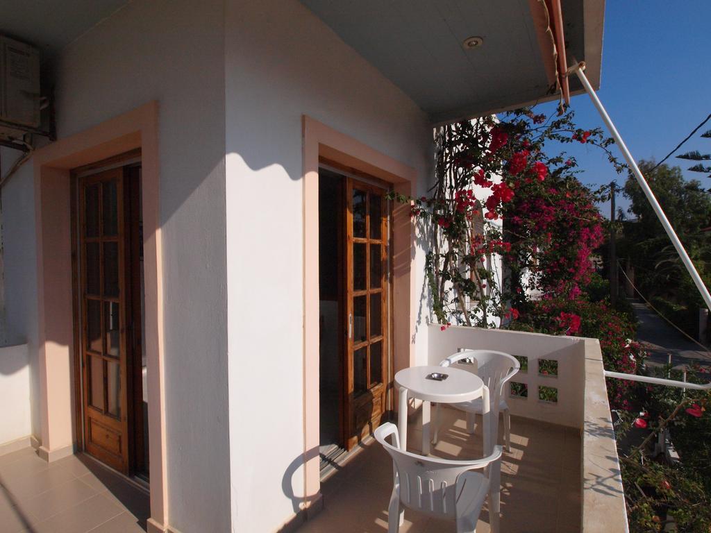 Irini Apartments Platanés الغرفة الصورة